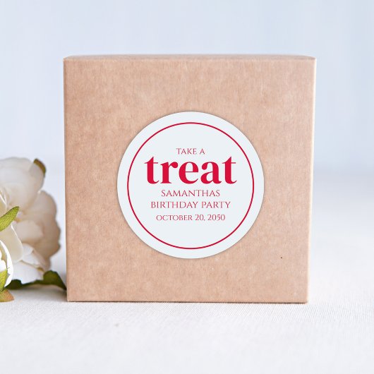 Eenvoudige Birthday Treat Favor Modern Red Gray Ronde Sticker