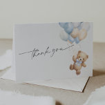 Eenvoudige blauwe teddybeer baby jongen douche bedankkaart<br><div class="desc">Druk uw dankbaarheid uit met onze schattige Schattigee Teddy Bear Baby Boy Shower Thank You Card. Ontworpen met een charmante waterverf Teddybeer versierd met een zoet blauw lint, het legt perfect het plezier van uw baby shower vast. Elke kaart meet 5, 6 x 4 inch wanneer gevouwen, waardoor ze gemakkelijk...</div>