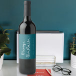 Eenvoudige Blauwgroen witte naam Minimalist Merry  Wijn Etiket<br><div class="desc">Eenvoudige Blauwgroen witte naam Minimalist Merry Christmas Wine Label . Vier de feestdagen in stijl met dit eenvoudige Blauwgroen en witte naam minimalistisch vrolijk kerstwijnlabel! Ontworpen voor liefhebbers van strakke lijnen en moderne esthetiek, heeft dit wijnlabel een strak blauwgroen en wit kleurenpalet, met een verfijnde lay-out die uw persoonlijke naam...</div>