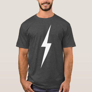 Eenvoudige bliksemschicht in wit t-shirt