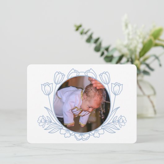 Eenvoudige Bloemen Wit Blauw Doopsel Dank u kaart (Staand voorkant)