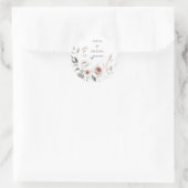 Eenvoudige Blush Bloemen Bruiloft Ronde Sticker (Tas)