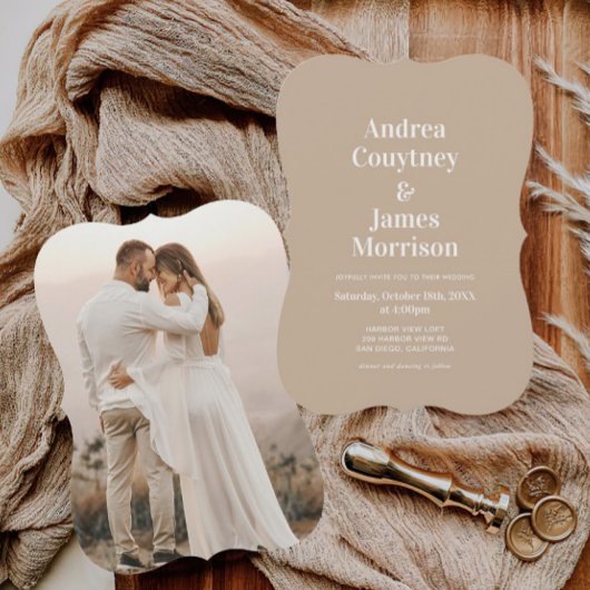 Eenvoudige Boho Beige foto bruiloft uitnodiging