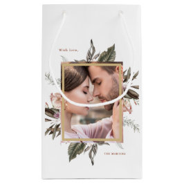 Eenvoudige botanische foto en kleine cadeautas