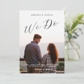 Eenvoudige bruiloft foto minimalistische uitnodigi kaart (Staand voorkant)