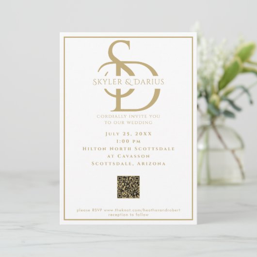 Eenvoudige bruiloft Monogram Klassieke Minimale QR Kaart (Staand voorkant)