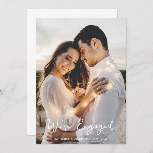 Eenvoudige bruiloft We zijn verloofd om getrouwd t Kaart (Voorkant / Achterkant)