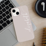 Eenvoudige Chic Calligraphy Name Case-Mate iPhone 14 Hoesje<br><div class="desc">Voeg jouw naam in handschrift doopvont toe.</div>