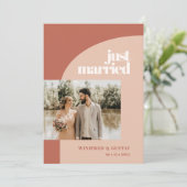 Eenvoudige chic perach terracotta bruiloft foto aankondiging (Staand voorkant)