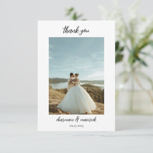 Eenvoudige Chic Script Foto Bedankkaart (Staand voorkant)