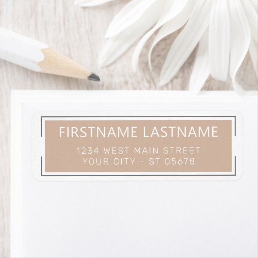 Eenvoudige Chic Witte Getypte Script Etiket (Insitu)