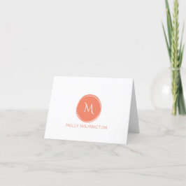 Eenvoudige circulaire monogram koraal gevouwen not bedankkaart