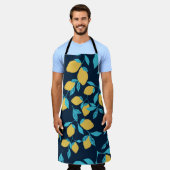 Eenvoudige citrus: citroenen op blauw. schort (Gedragen)