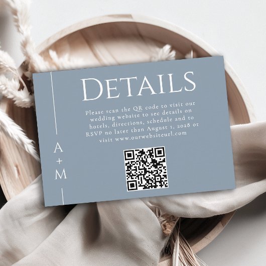 Eenvoudige Classic Dusty Blue Monogram Details QR- Informatiekaartje