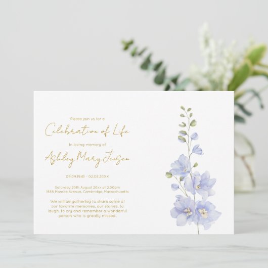 Eenvoudige Delphinium Viering van het Leven  Kaart (Staand voorkant)