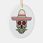 Eenvoudige Dia de Muertos schedel met Pet | Kerami Keramisch Ornament (Rechts)