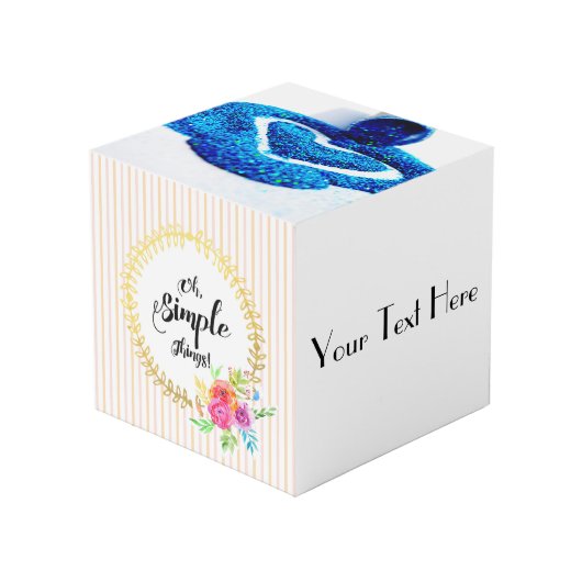 Eenvoudige dingen. kubus (Voorkant hoekig)