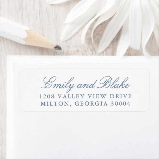 Eenvoudige Dusty Blue Classic Elegant Typografie Etiket (Insitu)
