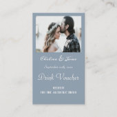 Eenvoudige Dusty Blue Foto Bruiloft Drink Ticket K (Voorkant)