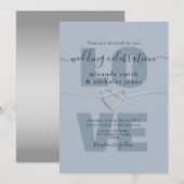 Eenvoudige Dusty Blue Love Script Wedding Invitati Kaart (Voorkant / Achterkant)