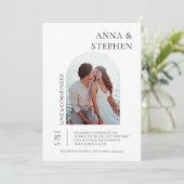 Eenvoudige Elegance Fotocommitment Ceremonie Kaart (Staand voorkant)