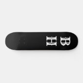 Eenvoudige Elegant Black White Monogram aangepaste Persoonlijk Skateboard (Horizontaal)