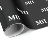 Eenvoudige Elegant Black White Monogrammen Cadeaupapier (Rol Hoek)