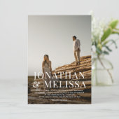 Eenvoudige Elegant Bold Typography Photo Wedding Kaart (Staand voorkant)