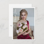 Eenvoudige Elegant foto van Mitzvah Birthday Bedankkaart<br><div class="desc">Eenvoudige Elegant Foto Bat Mitzvah Birthday Dank u Kaart kenmerkt de elegante tekst "Dank u"in wit kalligrafiekmanuscript op de voorzijde met uw gepersonaliseerd bericht op het omgekeerde. Personaliseer door de tekst in de tekstvakjes uit te geven. Ontworpen door ©Evco Studio www.zazzle.com/store/evcostudio</div>