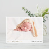 Eenvoudige Elegant Modern Custom Boy of Girl Baby Bedankkaart (Staand voorkant)