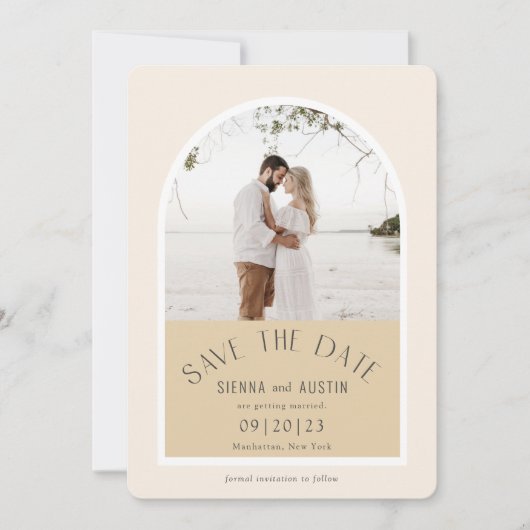 Eenvoudige Elegant Modern Earth Tones Beige Weddin Save The Date (Voorkant)