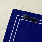 Eenvoudige Elegant Navy Monogram Beach Towel Strandlaken (In situ)