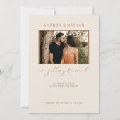 Eenvoudige Elegant Photo Beige Wedding Save The Date (Achterkant)