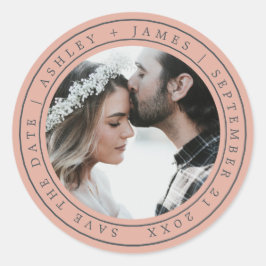 Eenvoudige Elegante Bewaar de Datum Trouwfoto Roze Ronde Sticker