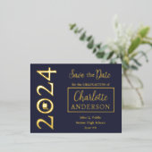 Eenvoudige Elegante Blauwe 2024 Afstudeeraankondig Folie Uitnodiging Briefkaart (Staand Voorkant)