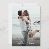 Eenvoudige elegante bloemenkrans foto bruiloft kaart (Achterkant)