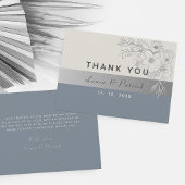 Eenvoudige elegante bloemenstoffige blauwe bruilof bedankkaart