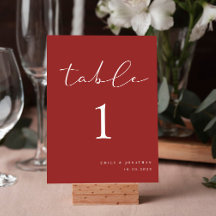 Eenvoudige elegante Bourgondische kerstbruiloft