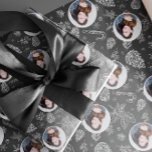 Eenvoudige elegante foto Black Christmas Cadeaupapier<br><div class="desc">Maak uw geschenken onvergetelijk met onze gepersonaliseerde eenvoudige elegante foto Black Christmas Wrapping Paper. Dit unieke ontwerp voegt een persoonlijk tintje toe aan uw kerstcadeaus, perfect voor diegenen die op zoek zijn naar kerst-inpakideeën die opvallen. Ideaal voor creatieve kerstinpakken, dit aangepaste kerstinpakpapier toont uw favoriete foto en biedt gedenkwaardige en...</div>