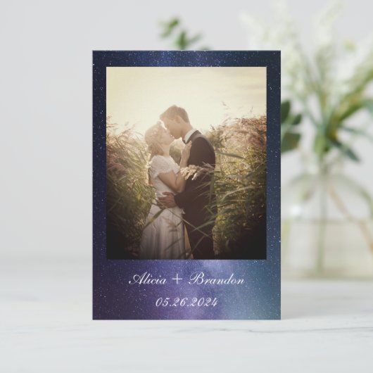 Eenvoudige elegante foto galaxy Celestial Text Wed Save The Date (Staand voorkant)