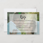 Eenvoudige Elegante Foto Overlay Wedding RSVP kaar (Voorkant)