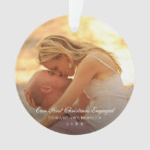 Eenvoudige elegante foto van ons eerste kerstfeest ornament (voorkant)