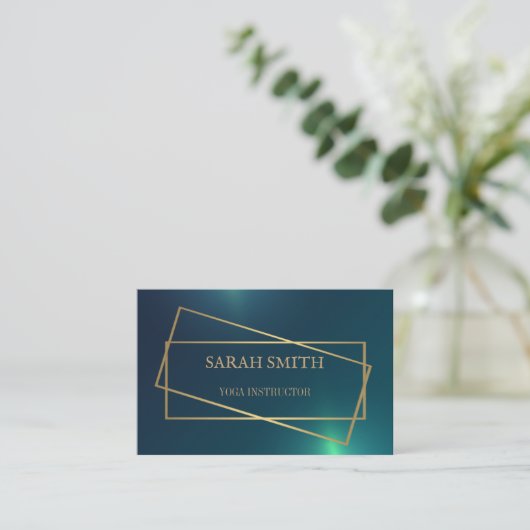 Eenvoudige Elegante Groene Gouden Yoga Instructeur Visitekaartje (Staand voorkant)