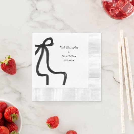 Eenvoudige elegante minimalistische zwarte strik servet (Insitu)