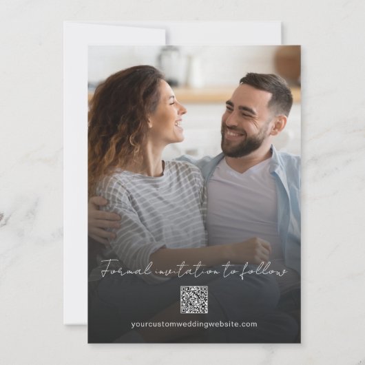 Eenvoudige Elegante Moderne Foto QR Code Trouwen Save The Date (Achterkant)