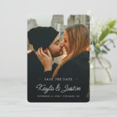 Eenvoudige elegante moderne witte tekst aangepaste save the date (Staand voorkant)