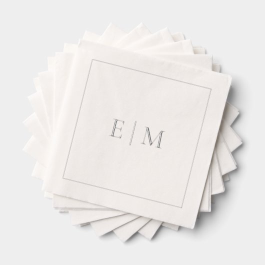Eenvoudige Elegante Monogram Minimalistische Trouw Folie Servetten (Insitu (Gestapeld))