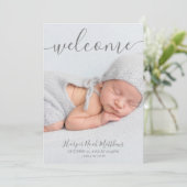 Eenvoudige Elegante Pasgeboren Fotogeboorteaankond Aankondiging (Staand voorkant)