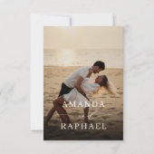 Eenvoudige Elegante QR-code Foto Bruiloft Save The Date (Achterkant)