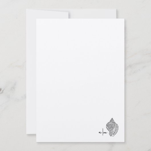 Eenvoudige elegante Seashell Beach bruiloft Kaart (Achterkant)